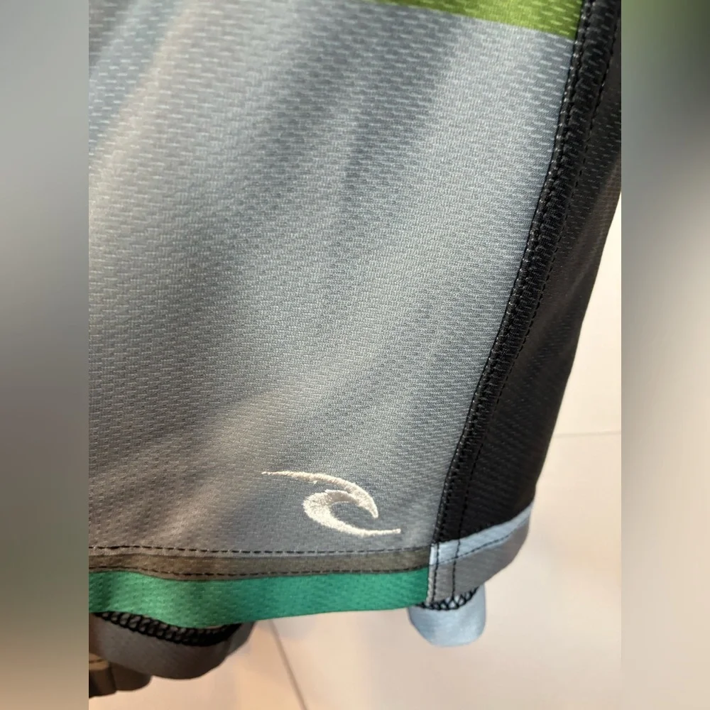 Rip Curl Boardshorts Mens Medium NWT Blue Green Plaid Swim Trunks Elastic Waist